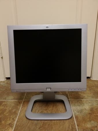 Moving sale: Monitors, alarm clock, nice purses, etc. 1