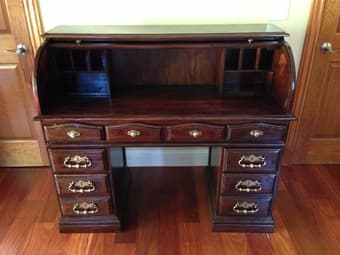 Beautiful desk / standing table - $450 1
