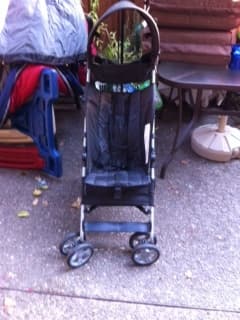 For Sale: lightweight umbrella stroller 3