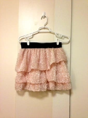 Cute H&M pink fluffy skirt, S. $5 1