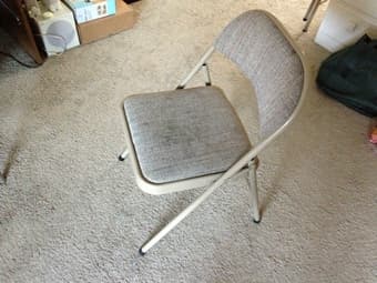 sale a pair of padded folding chairs 2