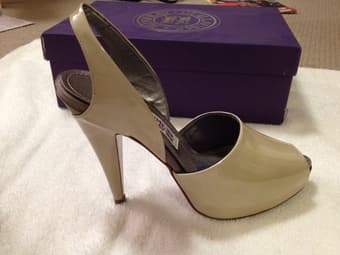 Brand-new, Italian-made high heels! 1