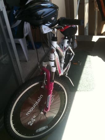 Moving Sale - Girl's Ranger Bike (All Brand New,Sparsely Used) 2