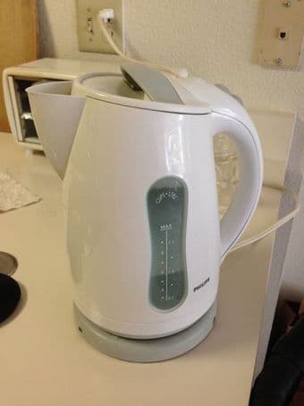 All the kitchen and housekeeping appliances you need for new home! 2