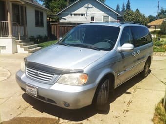 2002 Kia Sedona, $2600 2
