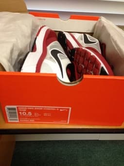 NEW Nike Women's Zoom Vomero 8 SIZE 10.5 $80 OBO 2
