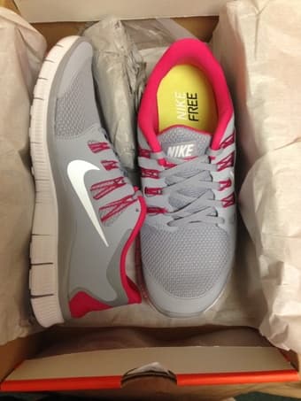 BRAND NEW Women's Nike Free Run 5.0 Size 9.5 $80 OBO 1