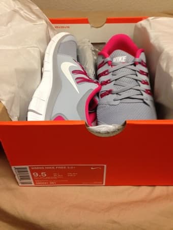 BRAND NEW Women's Nike Free Run 5.0 Size 9.5 $80 OBO 2