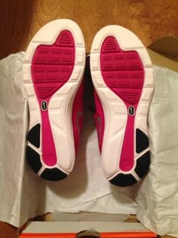 BRAND NEW Women's Nike Running Shoes. Lunar Glide Size 10 $80 OBO 2