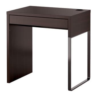 Moving Sale: Beautiful small MICKE Desk 2
