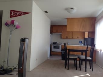 $3450/month - Downtown Palo Alto Apartment Sublease 1