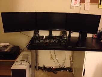 triple monitor setup with stand 21.5x3 2