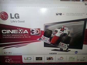 3D LED 42inches LG Television ($390 OBO) 1