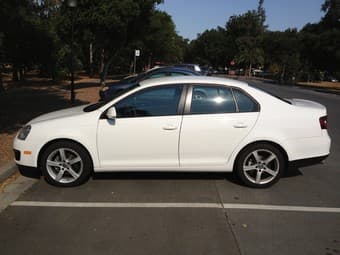 2009 Volkswagen Jetta S California Edition *Under warranty*: $12,000 2