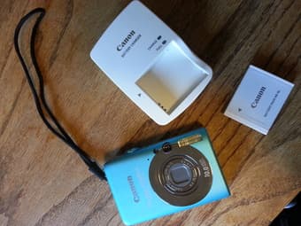 Canon PowerShot SD1200IS 10 MP Digital Camera $50 1