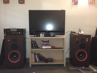 vs-120 cerwin-vega home entertainment speakers $80 2