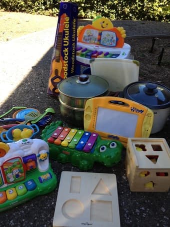 kids toys & cookware for sale & furniture 1