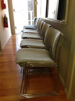 Free 7 Chairs: Gray fabric with metal legs 1