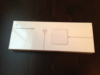 Macbook 45W MagSafe 2 Power Adaptor 1