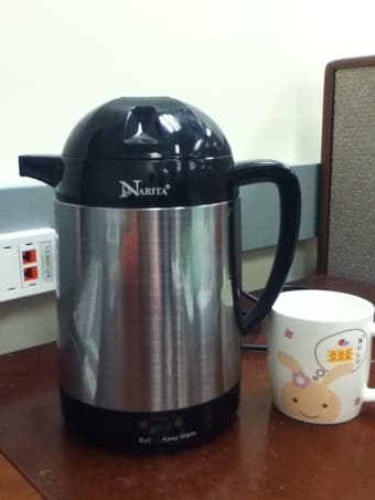 moving sale (electric kettle, wireless router, gateway) 1