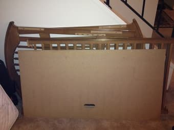 [SALE] Kid playmat and crib 2