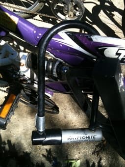 Mountain Bike (24'')+U-Lock Kryptonite+Helmet+taillight total $120 2