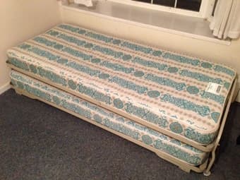 Trundle Bed ~ $30 1