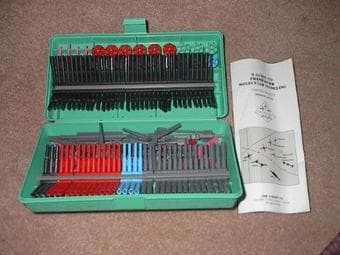 Molecular Visions: The Flexible Molecular Model Kit: $20 1