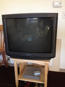 27' CRT TV/DVD Player/HP Printer (new) 1