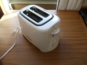 Kitchen items, frying pans, pots, pressure cooker, spatula, toaster 1
