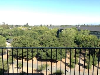 EV Hoskins one bedroom apartment -- October 03-October 15 1