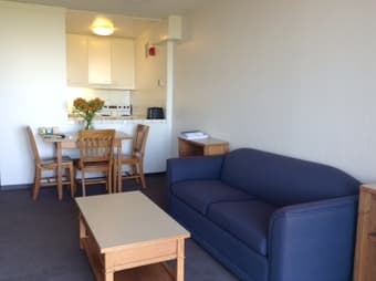 EV Hoskins one bedroom apartment -- October 03-October 15 2