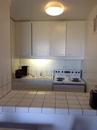EV Hoskins one bedroom apartment -- October 03-October 15 3
