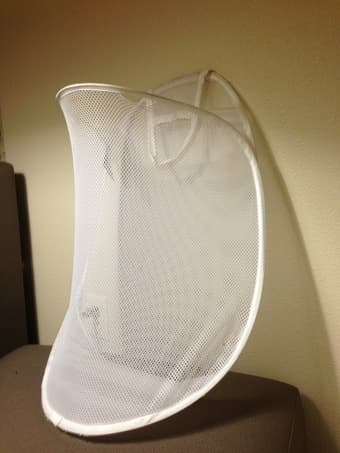 $2 for a laundry hamper 1