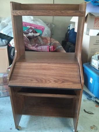 Free desk 1