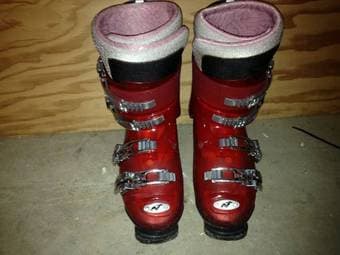 Nordica Ski Boots, size 25.5 - $40 1