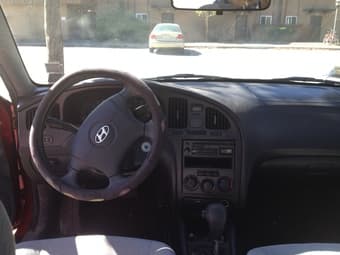2004 Hyundai Elantra [Mileage: 87k] -- 4000 3