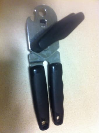 Can opener for $2 1