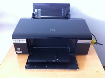 Epson Stylus Photo R280 Ultra Hi-Definition Photo Printer ($20) 3