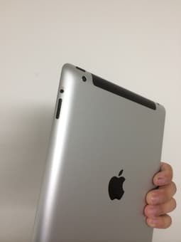 iPad with Retina display Wi-Fi + Cellular for Verizon 16GB - White 3
