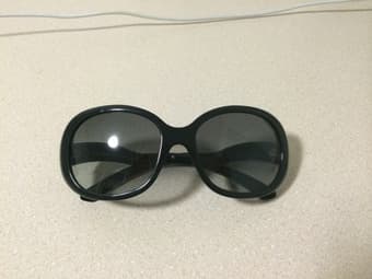 Prada sunglasses for sale! 2