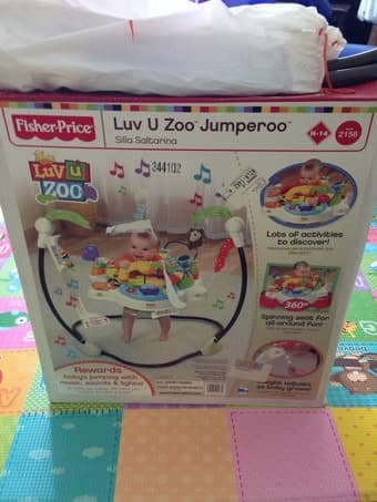 Baby jumperoo ($30) 1