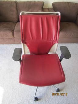 Very comfortable and sturdy study chair $90 OBO 1