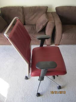 Very comfortable and sturdy study chair $90 OBO 2