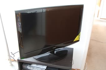 Coby TFDVD3295 32" 720p LCD TV and W/DVD player Combo ($249) 1