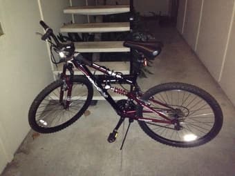 Black and Red Women's Bike with lock, light, and helmet - $100 1