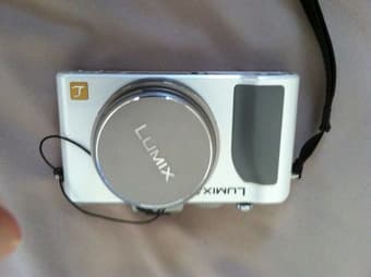 Panasonic LUMIX DMC-LX5 10.1 MP Digital Camera - White 1