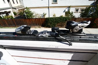 Voelkl AC30 ski's with poles 1