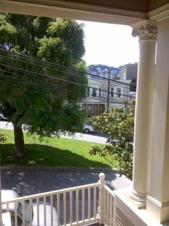 $1400 Room available in a lovely Bernal Heights victorian 2