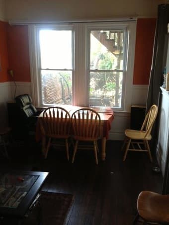$1400 Room available in a lovely Bernal Heights victorian 3